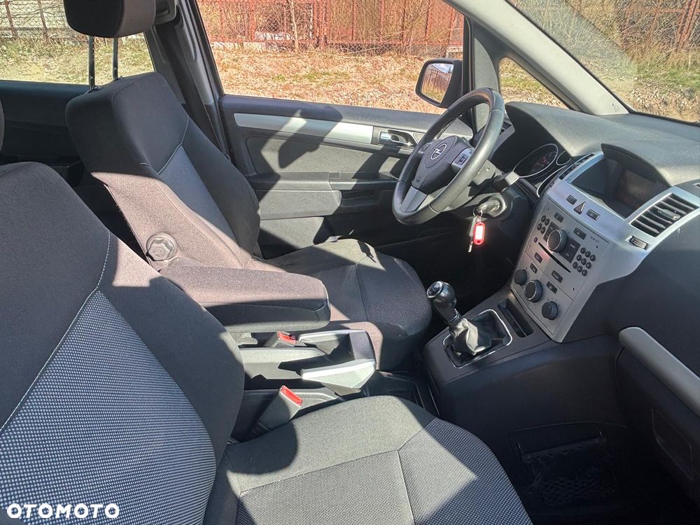 Opel Zafira 1.6 Active - 22