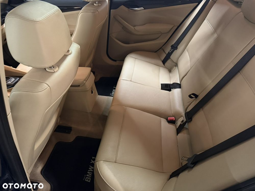 BMW X1 - 16