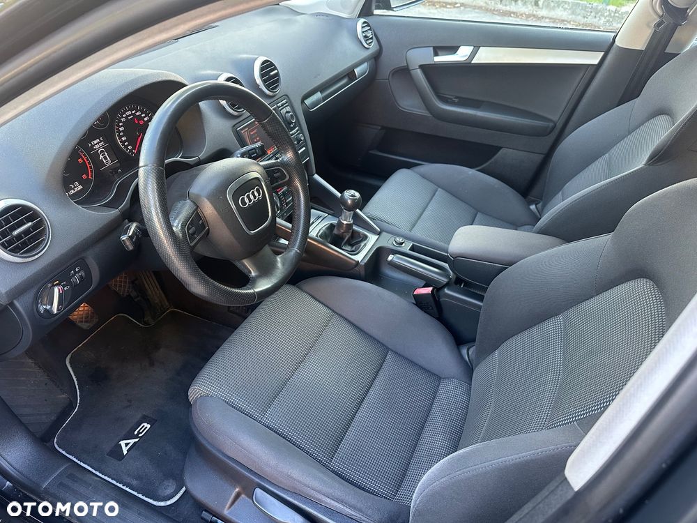 Audi A3 Sportback 2.0 TDI Ambiente - 7