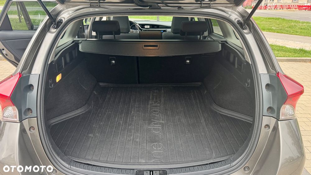 Toyota Auris Hybrid 135 Comfort - 11
