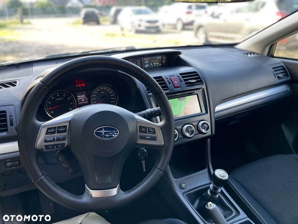 Subaru XV 2.0i Exclusive - 12