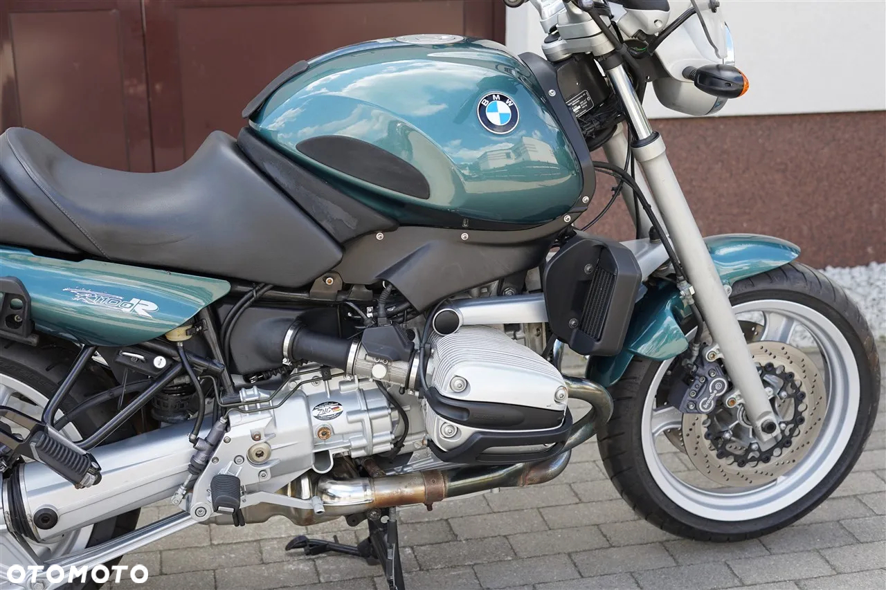 BMW R - 8