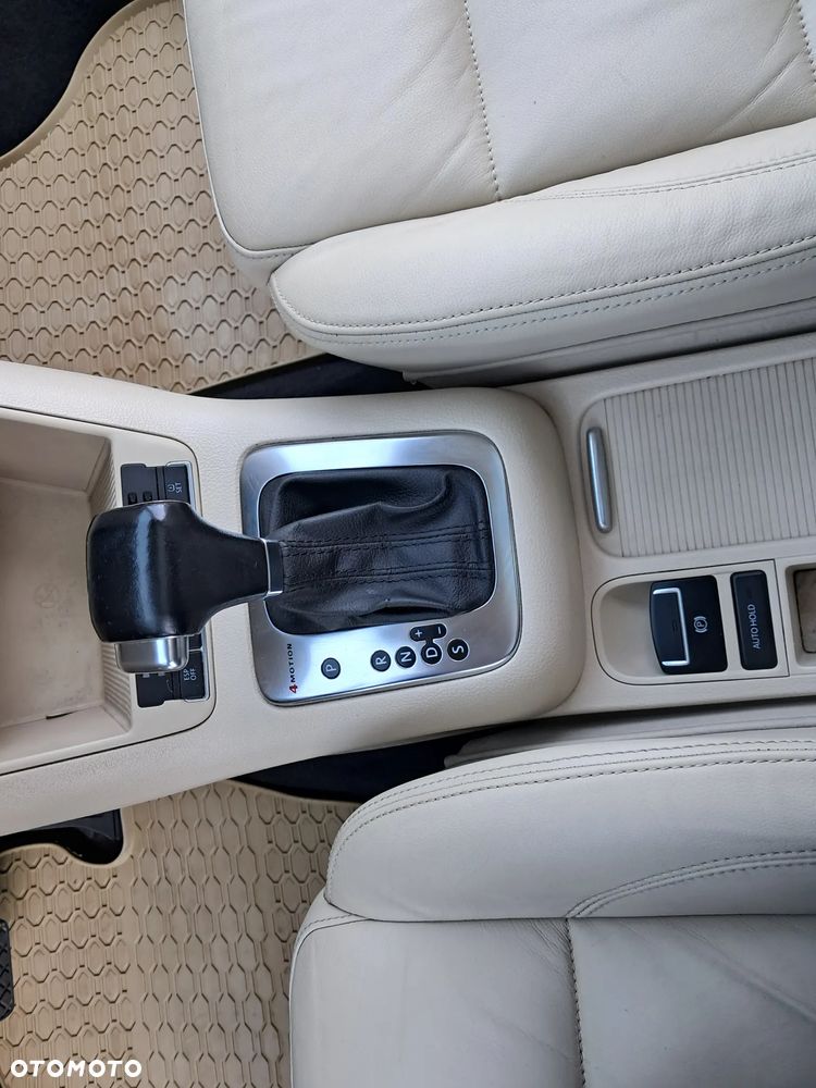 Volkswagen Tiguan - 31