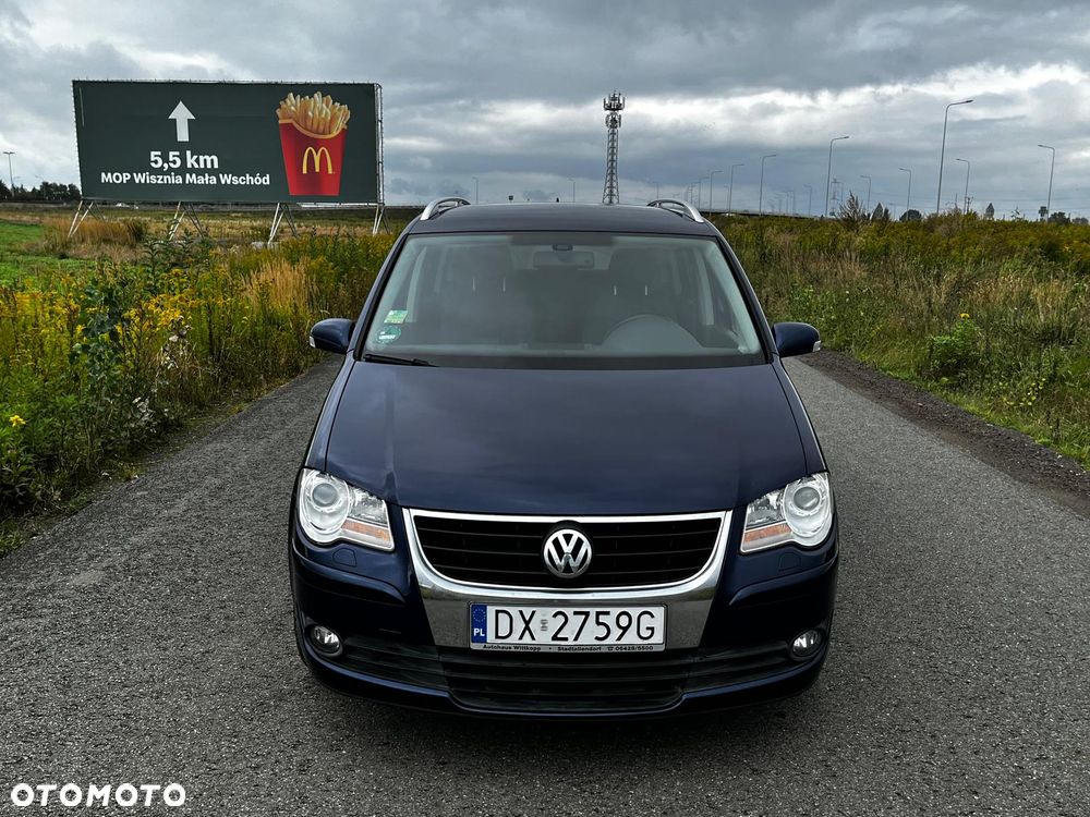 Volkswagen Touran - 19