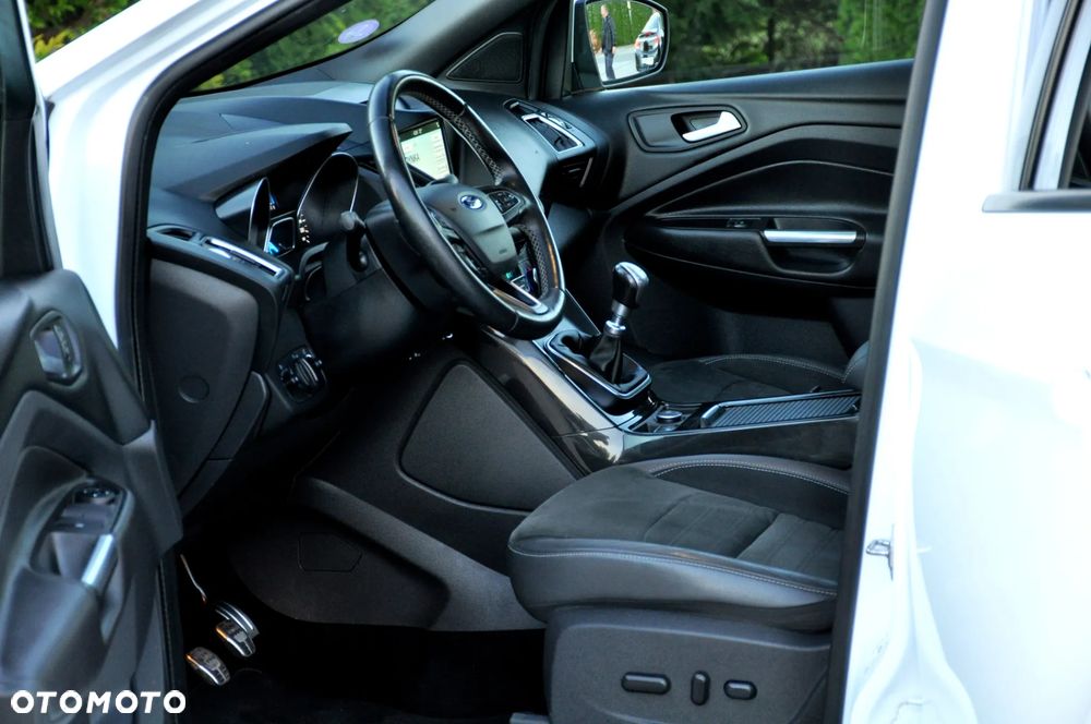 Ford Kuga 1.5 EcoBoost FWD ST-Line ASS GPF - 26