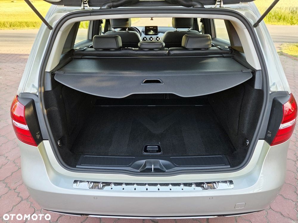 Mercedes-Benz Klasa B 250 7G-DCT Edition - 6