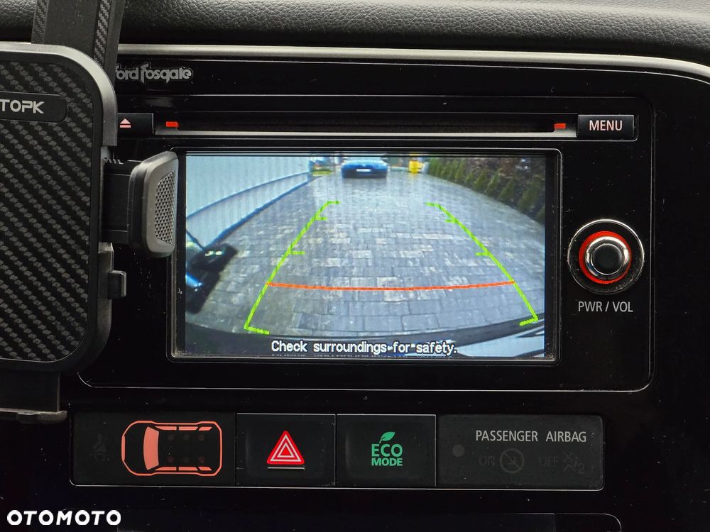 Mitsubishi Outlander 2.0 Intense + 4WD CVT - 18