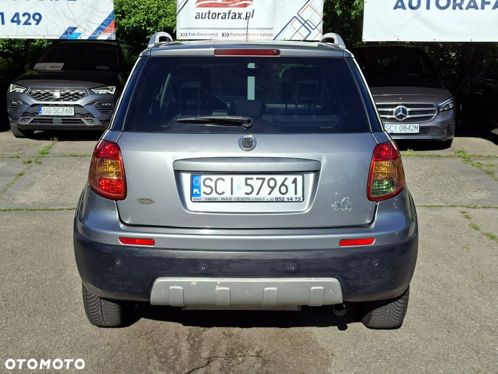 Fiat Sedici 1.9 Multijet 4x4 Dynamic - 10
