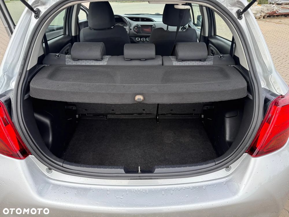 Toyota Yaris 1.0 Premium - 16
