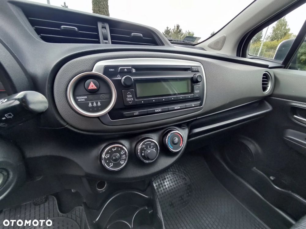 Toyota Yaris - 11