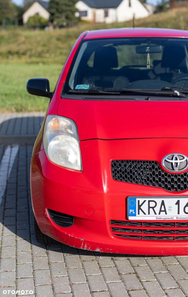 Toyota Yaris 1.0 Luna A/C - 3