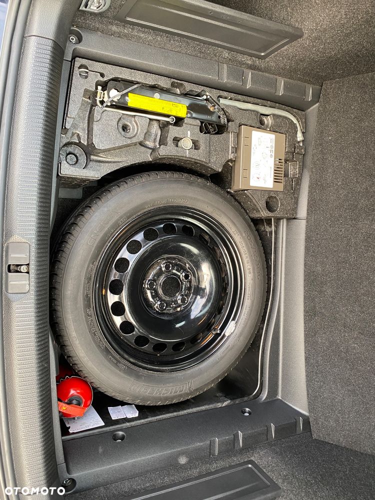 Volkswagen Passat 2.0 TDI DSG BlueMotion Technology Comfortline - 22