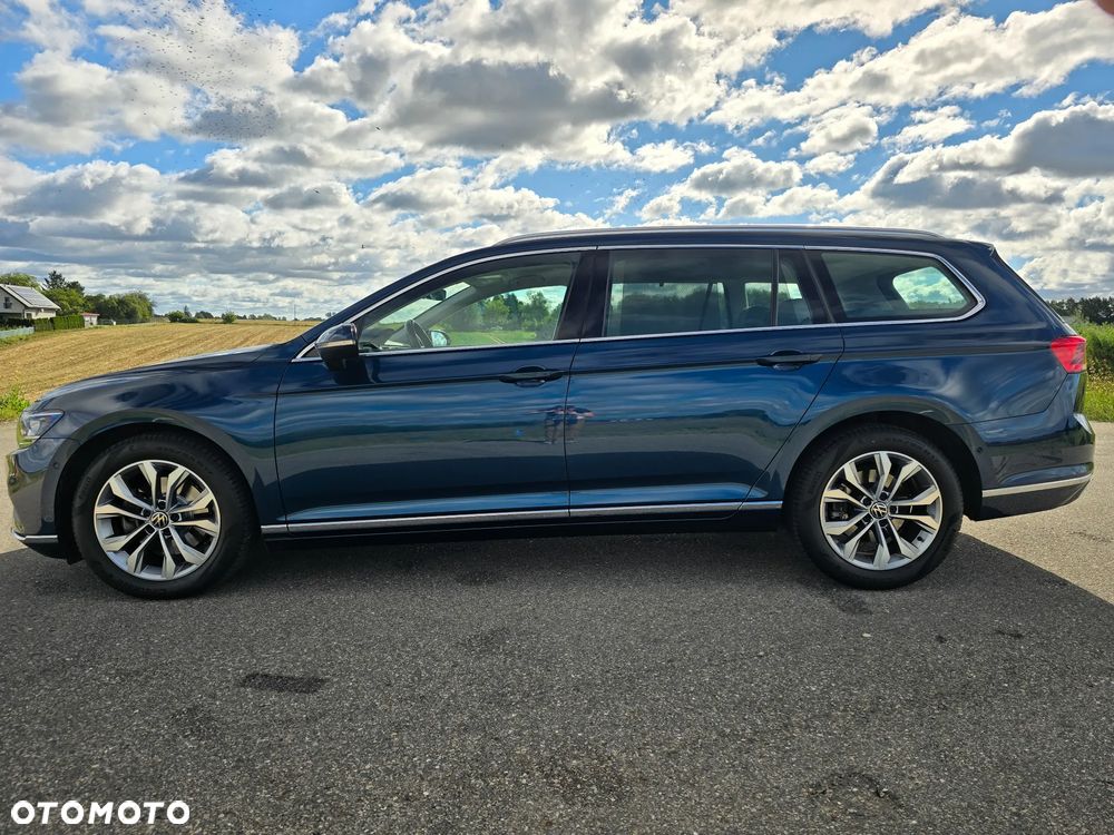 Volkswagen Passat Variant 2.0 TDI EVO Elegance DSG - 4