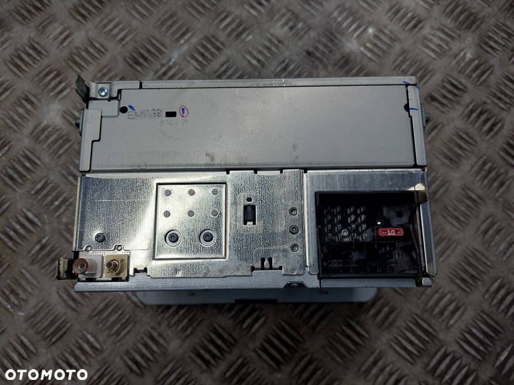 RADIO ODTWARZACZ + RAMKA VOLKSWAGEN GOLF PLUS 5M0858071J - 4