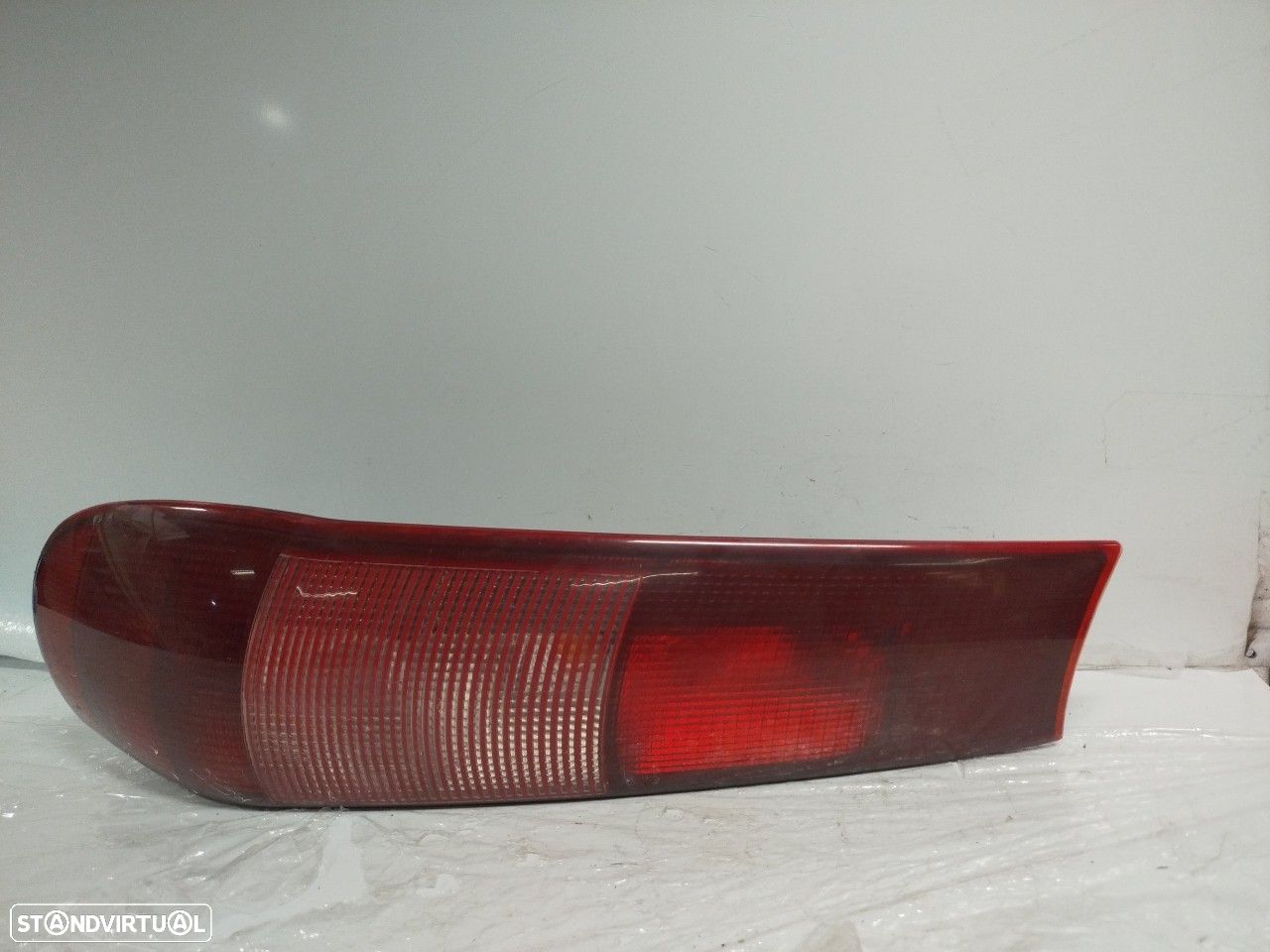 Farolim Stop Esq Fiat Punto (176_) - 1