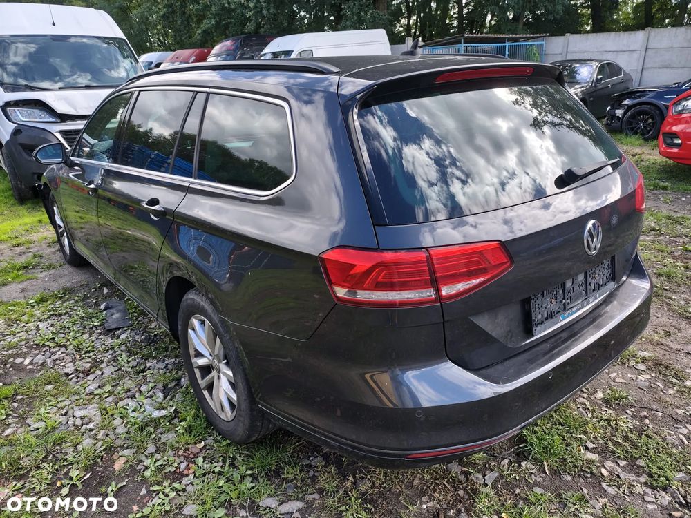 Volkswagen Passat 2.0 TDI SCR DSG Comfortline - 1