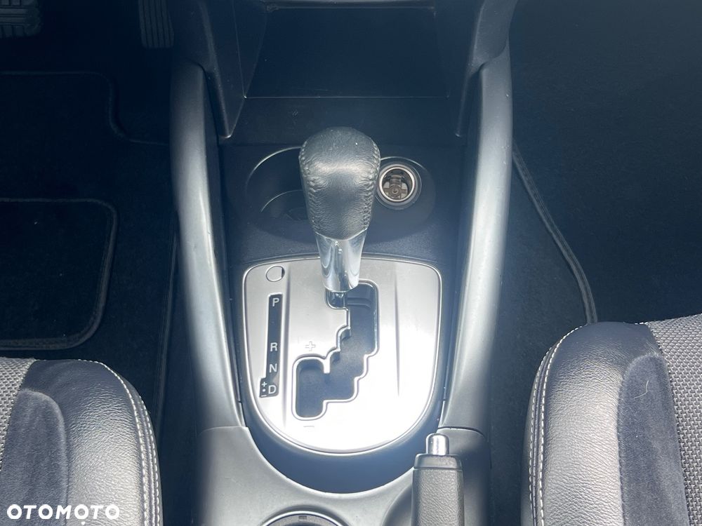 Mitsubishi Outlander 2.0 2WD CVT Invite - 33