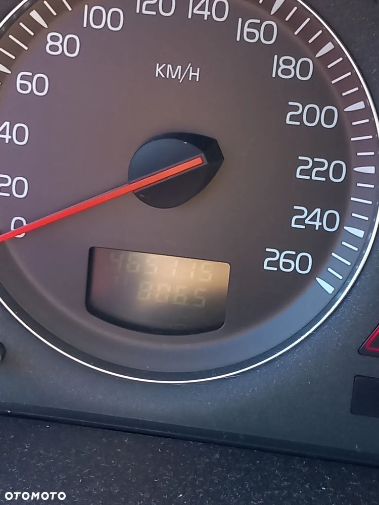 Volvo V70 2.4D - 7