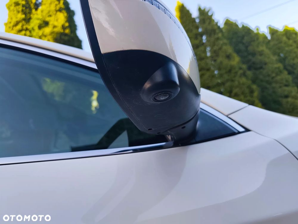 Nissan Qashqai 1.5 dCi N-Connecta - 20