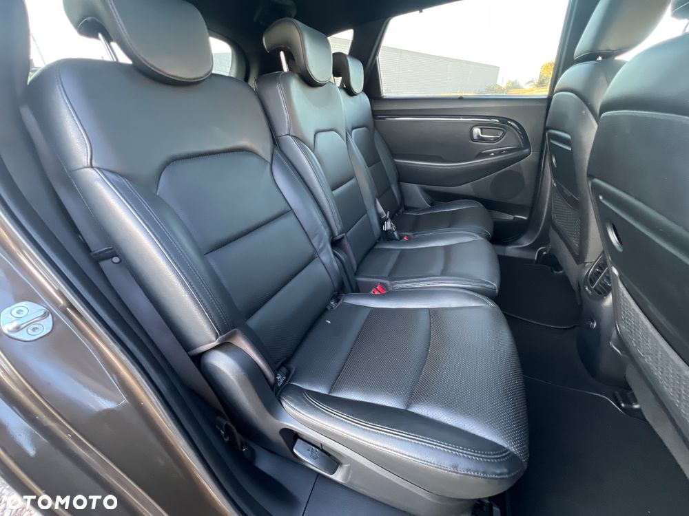 Kia Carens 1.6 GDI ISG Spirit - 37