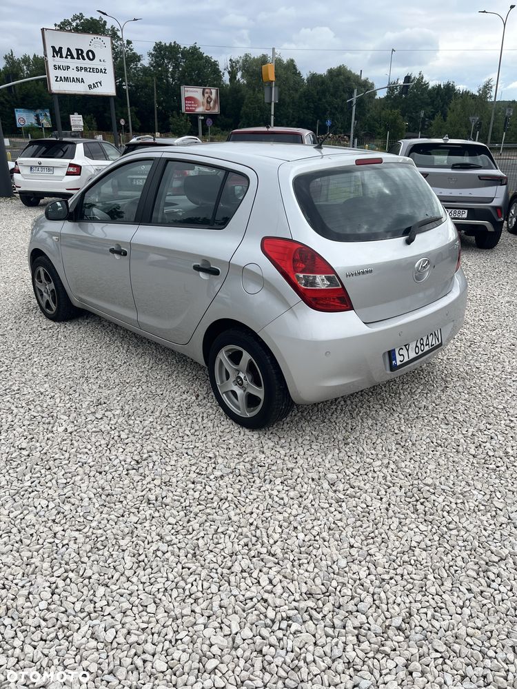 Hyundai i20 - 3