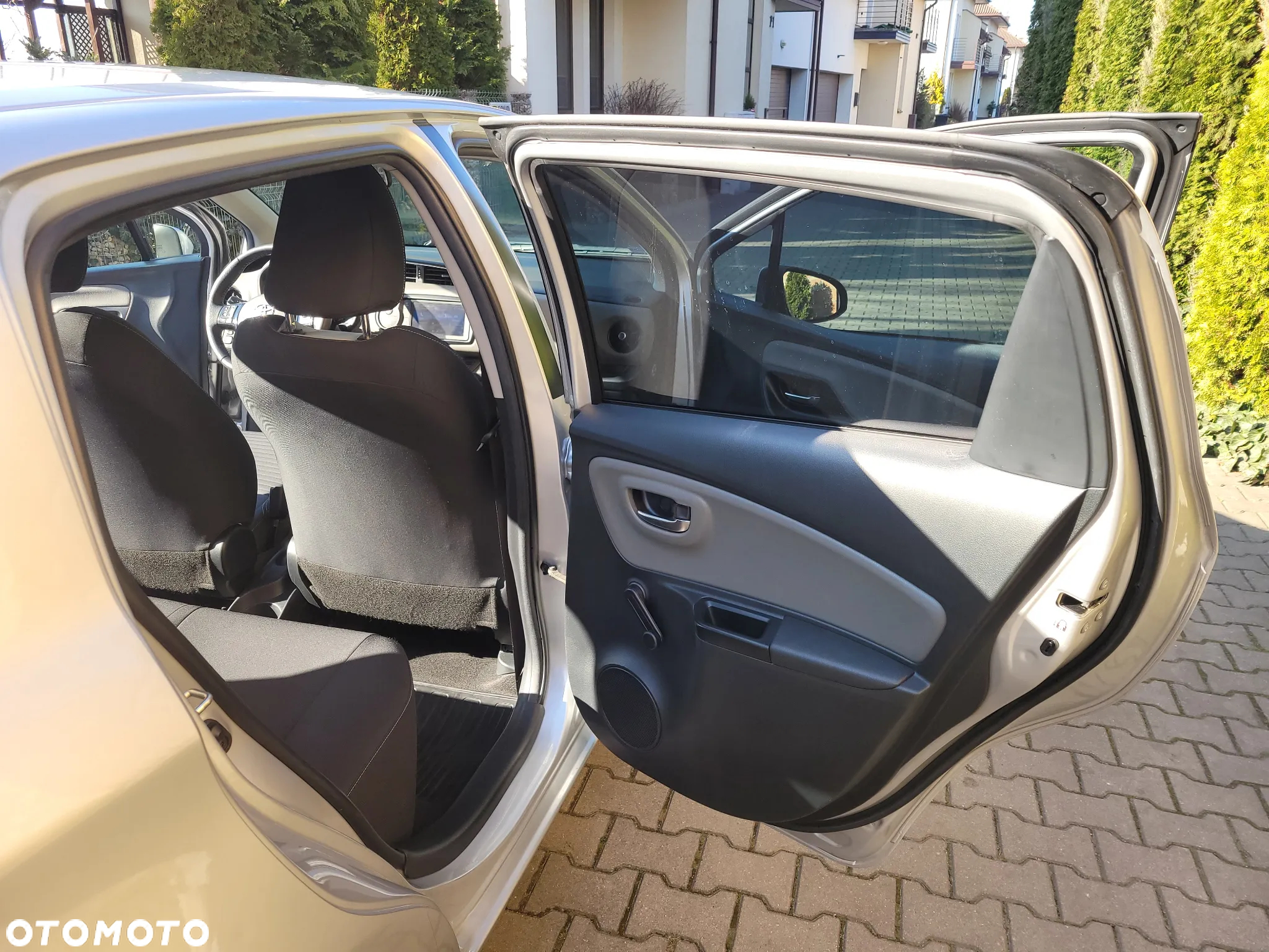 Toyota Yaris 1.5 Premium CVT - 19