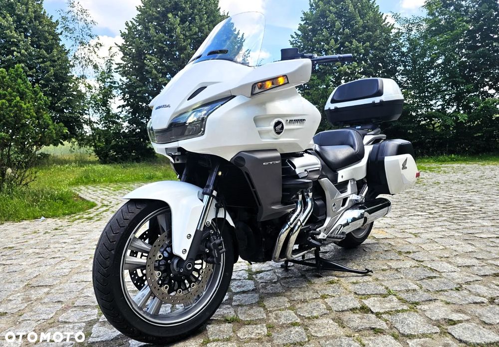 Honda CTX - 2