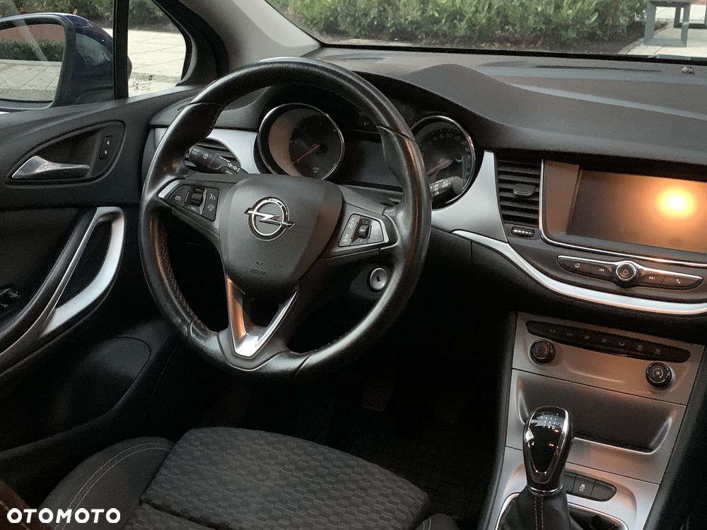 Opel Astra 1.6 CDTI Enjoy - 21