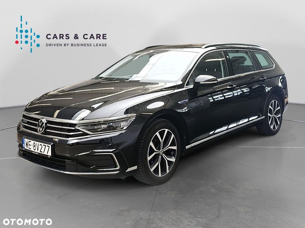 Volkswagen Passat 2023 photo 2