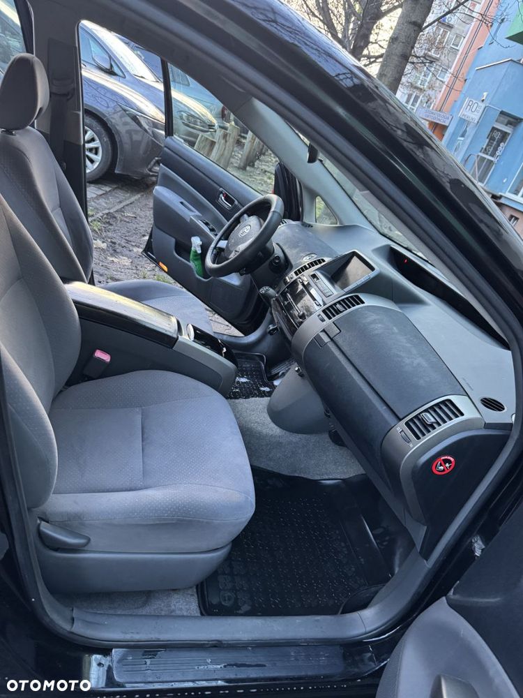 Toyota Prius 1.5 VVT-i Sol - 2