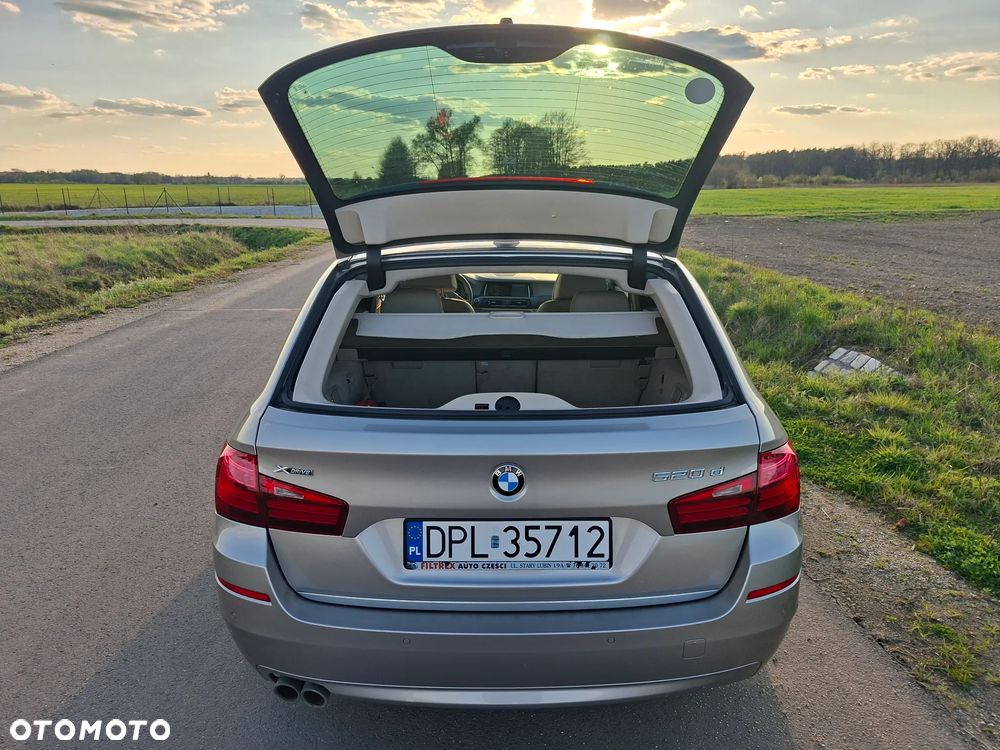 BMW Seria 5 520d xDrive - 10
