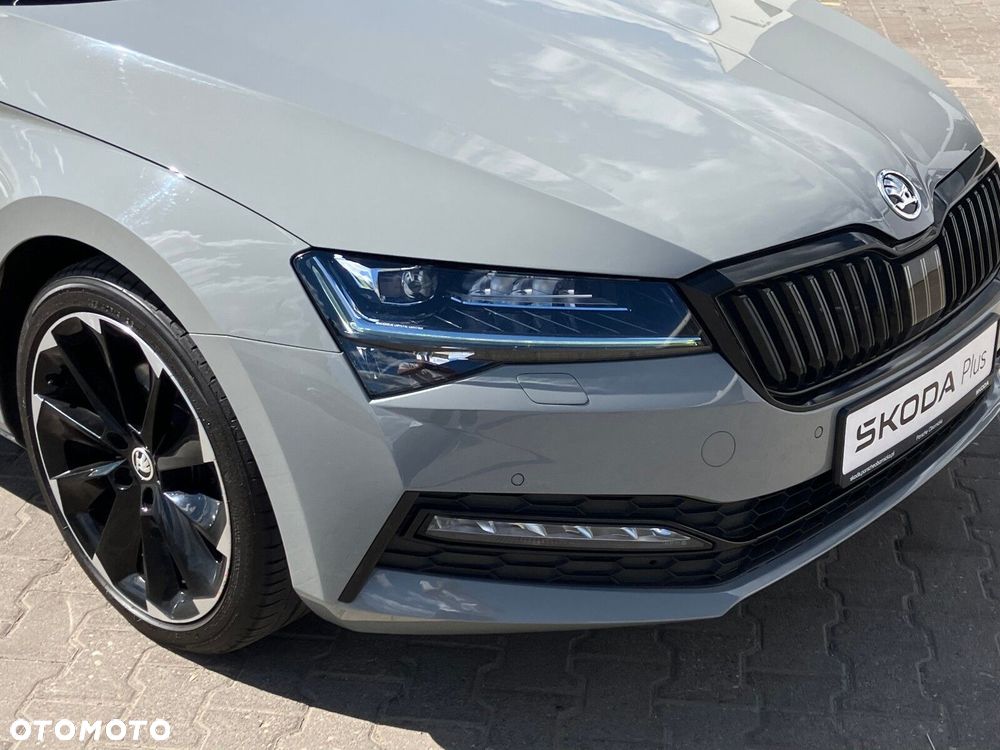 Skoda Superb 2.0 TDI SCR Sportline DSG - 11