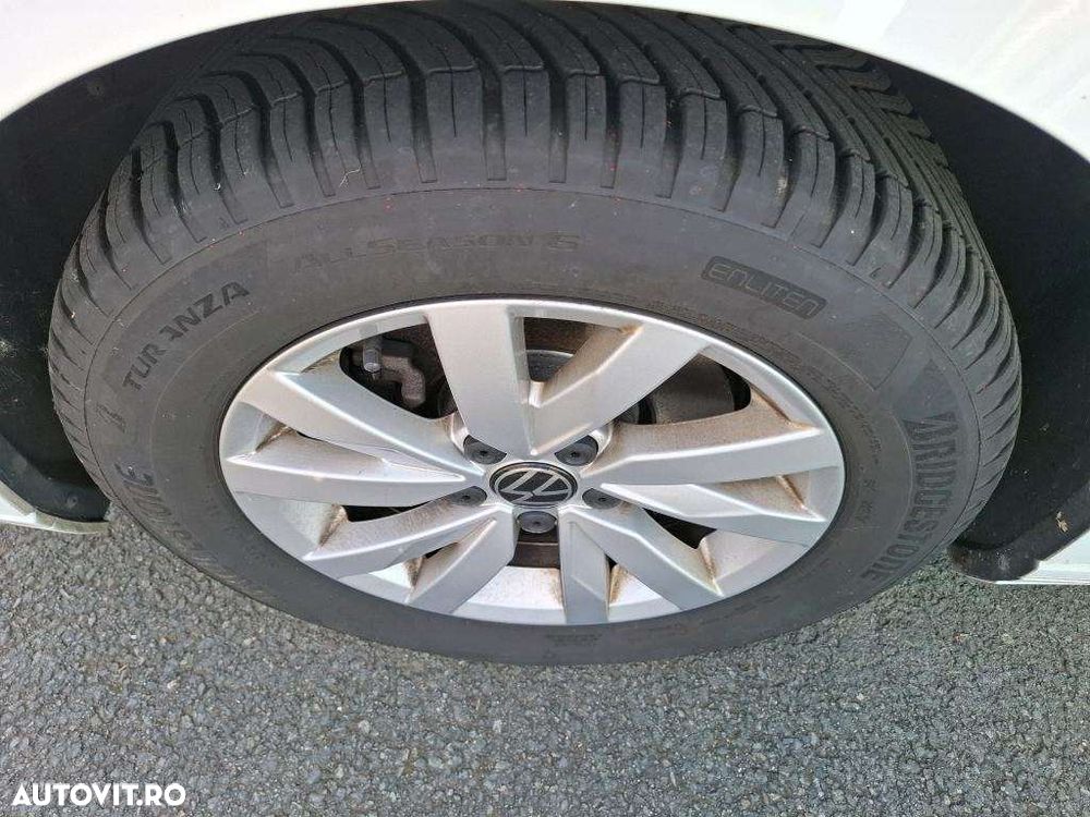 Volkswagen Passat 2.0 TDI SCR DSG Business - 3