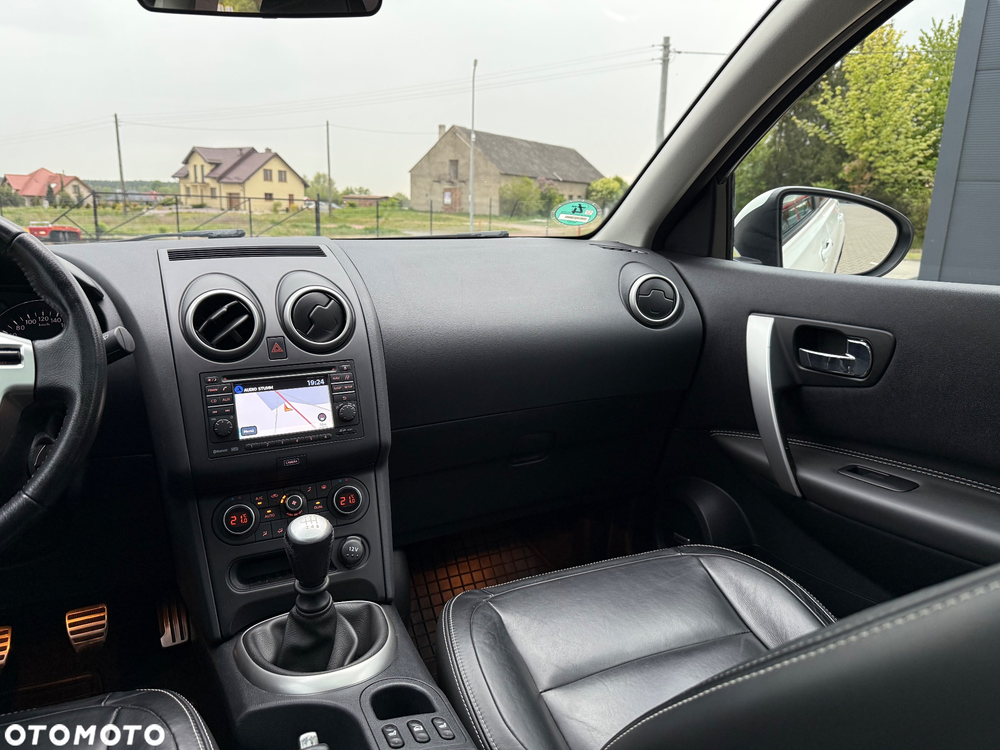 Nissan Qashqai 1.6 dCi TEKNA - 15