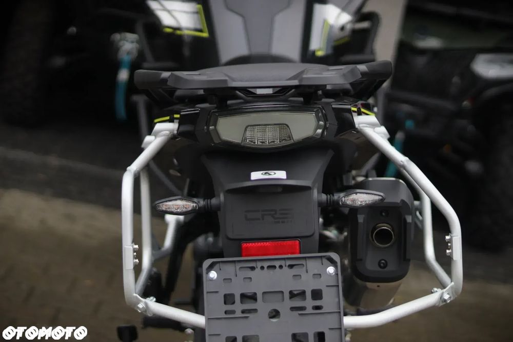 CFMoto MT - 15