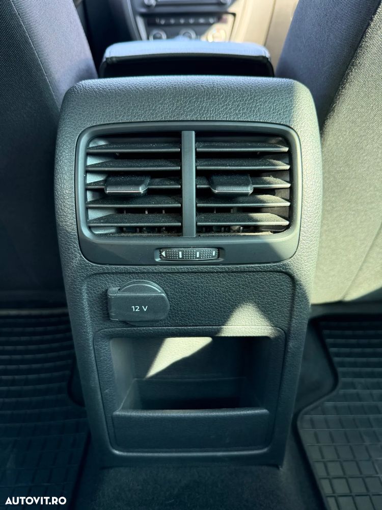 Volkswagen Jetta - 16
