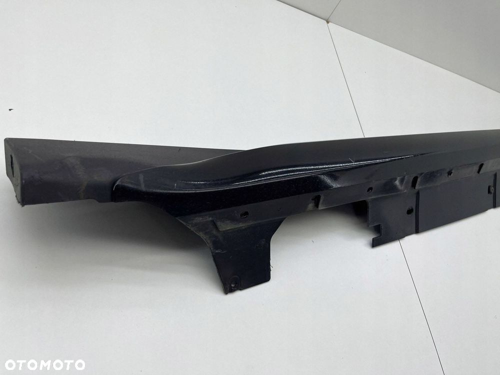 BMW X1 E84 PRAWA NAKŁADKA PROGOWA 7332328 - 8
