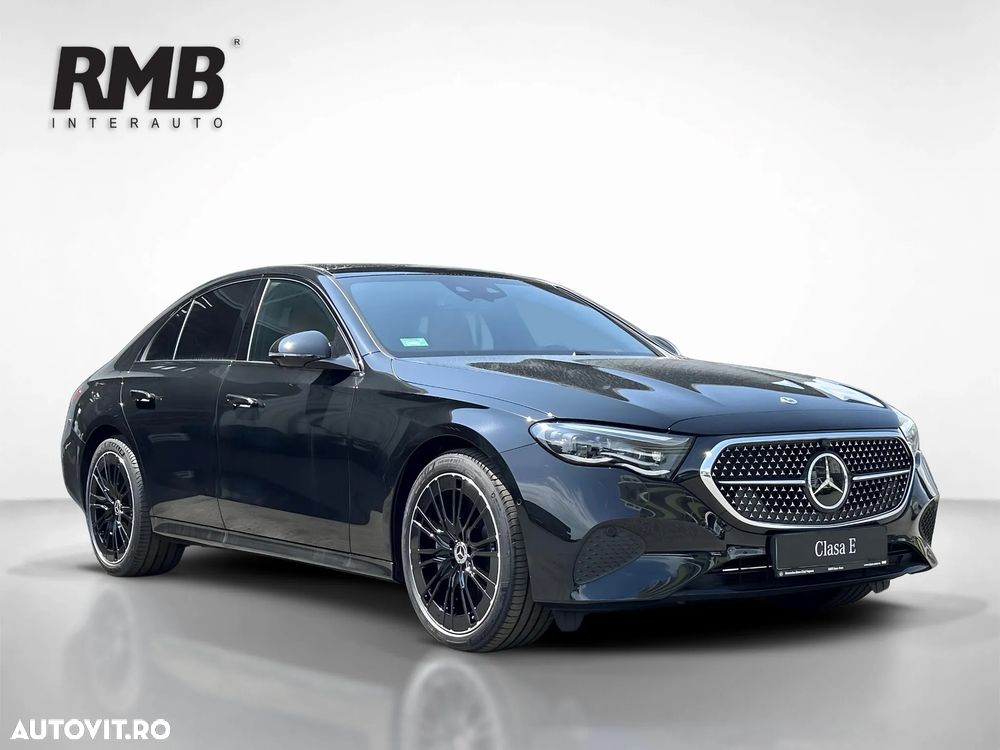 Mercedes-Benz E 300 4MATIC PHEV - 8