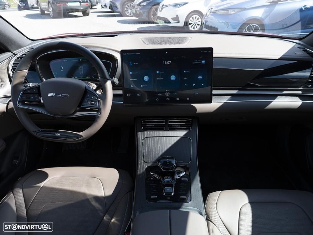 BYD Han 85.4 kWh AWD Executive - 32