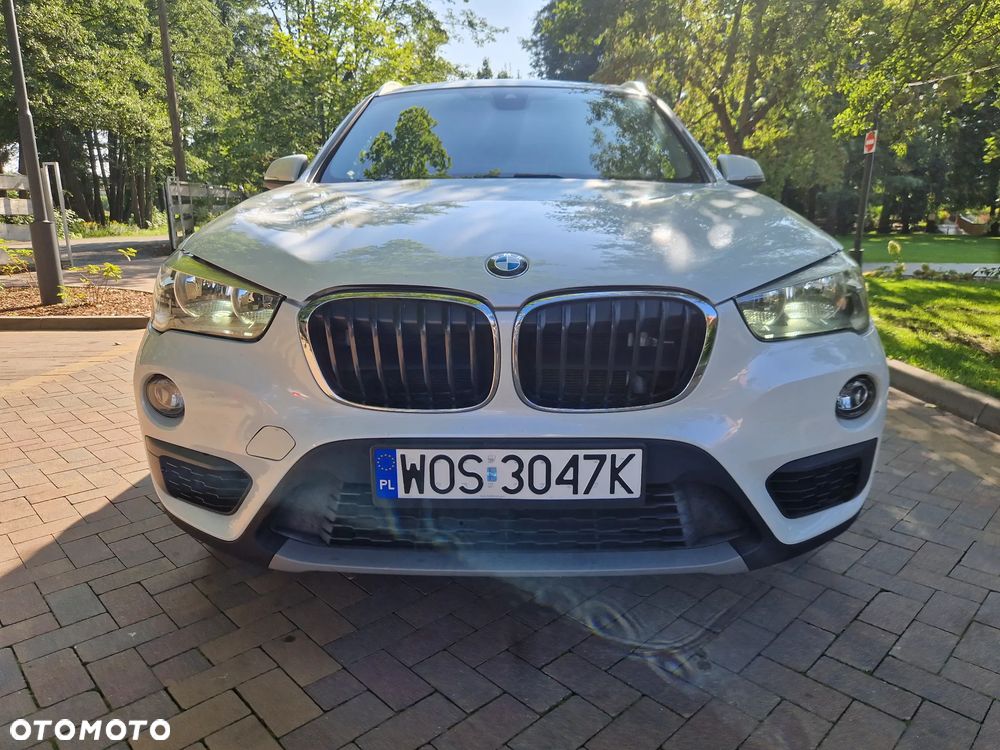 BMW X1 sDrive16d - 13