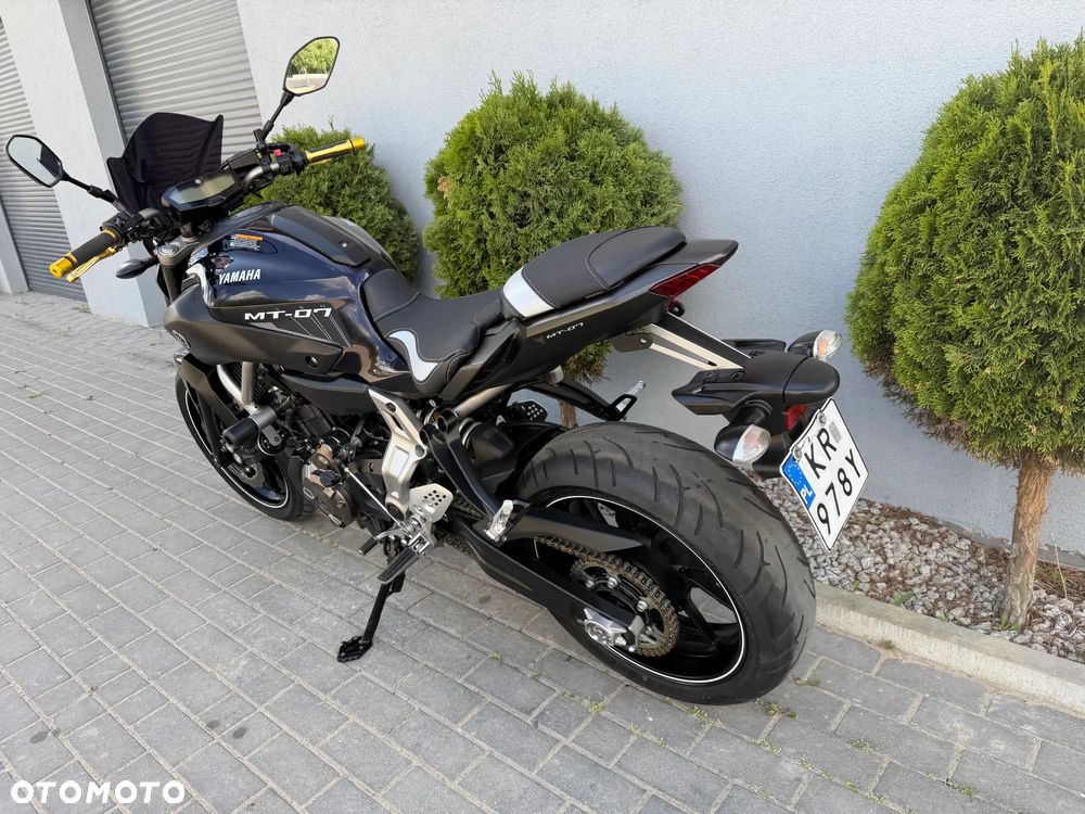 Yamaha MT - 9