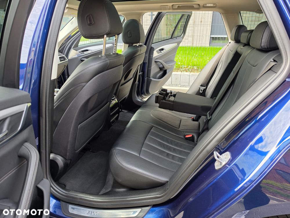 BMW Seria 5 530d Sport Line - 29