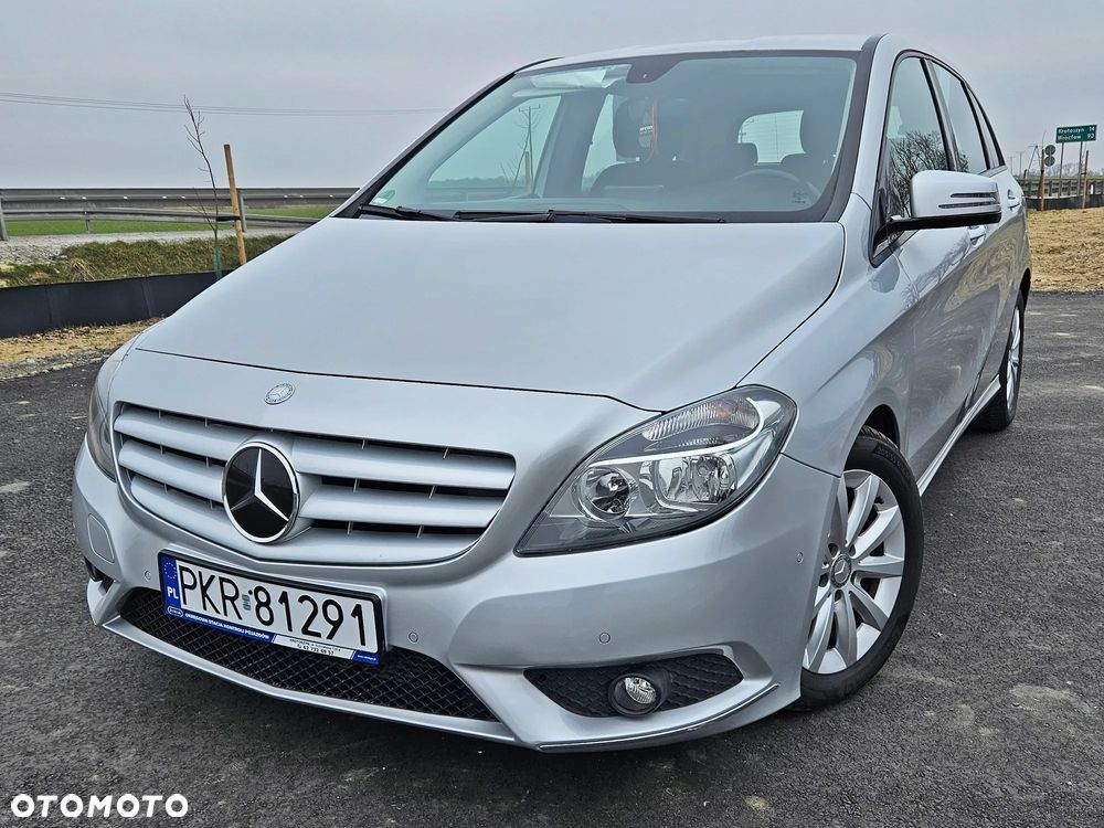 Mercedes-Benz Klasa B 180 (BlueEFFICIENCY) - 2