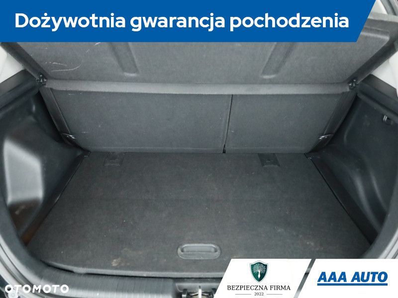 Kia Venga - 12
