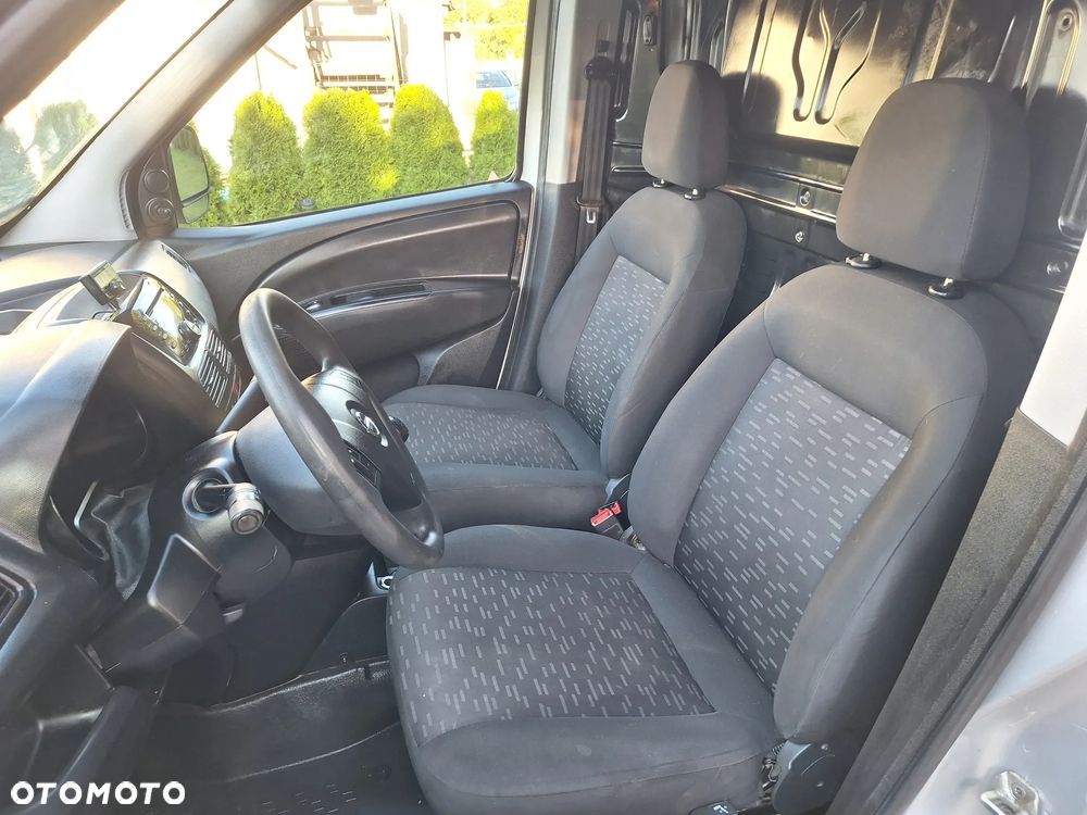 Opel Combo - 22
