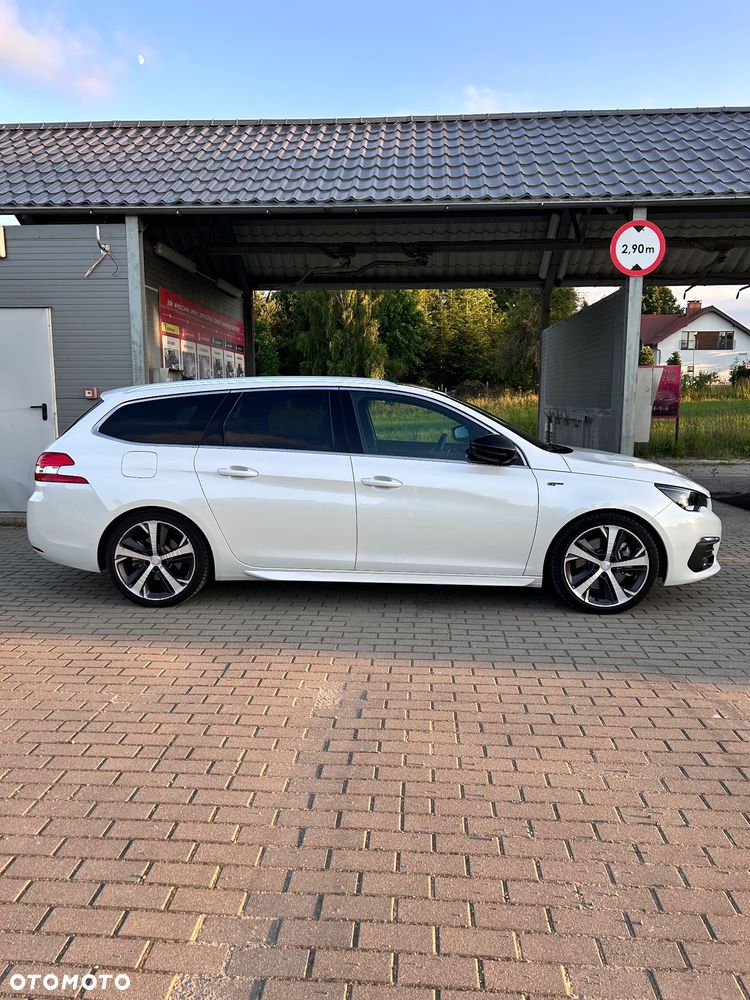 Peugeot 308 BlueHDi FAP 180 EAT8 Stop & Start GT - 11