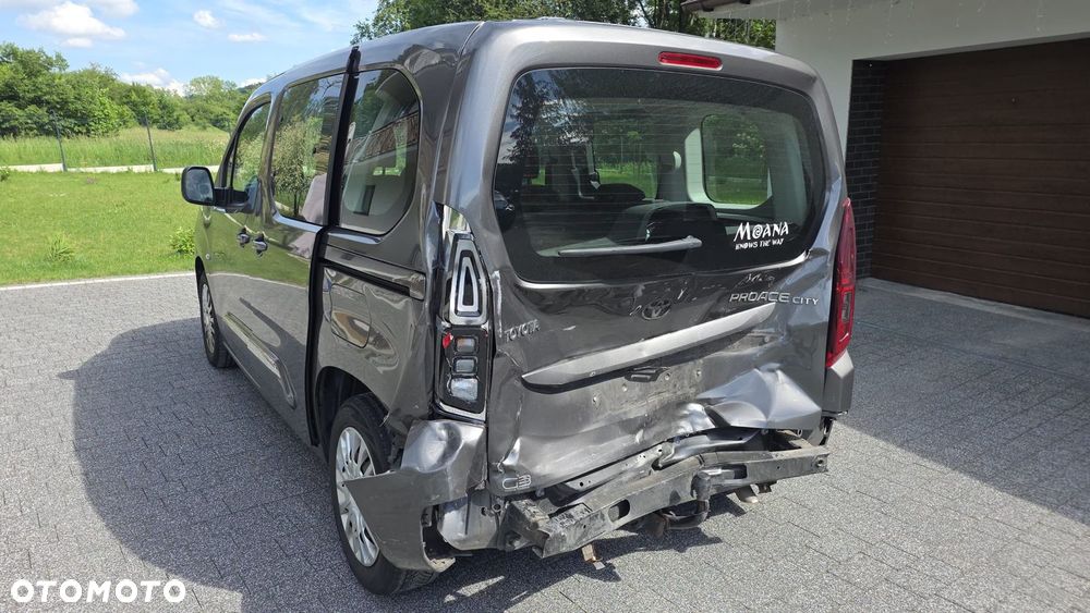 Toyota Proace City Verso 1.2 D-4T Business - 6