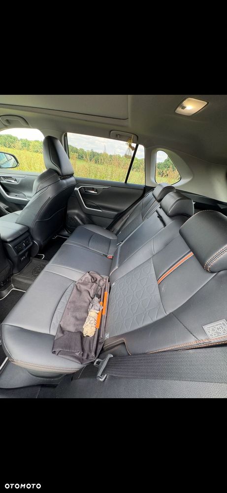 Toyota RAV4 - 6