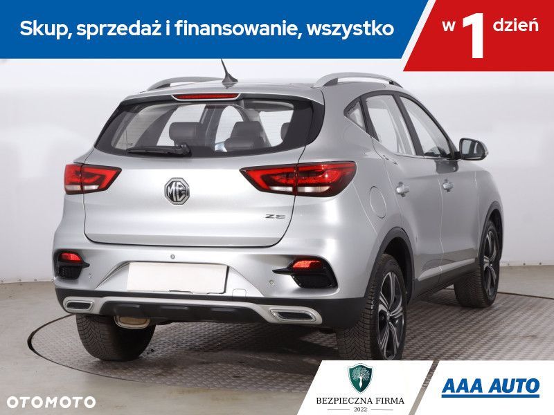 MG ZS - 7