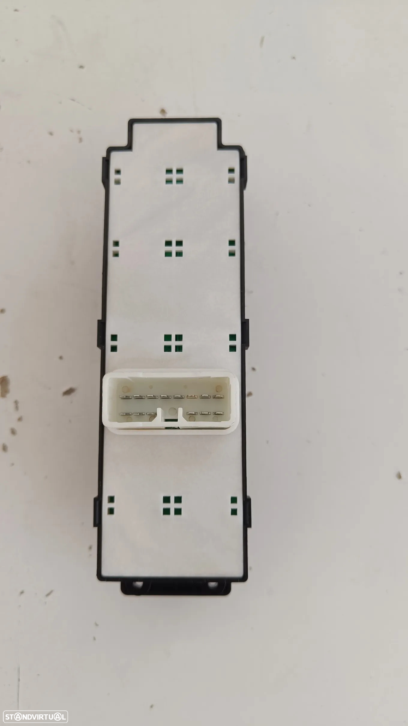Botões comando interruptor vidros Hyundai I20 2008 a 2013(novos) - 2